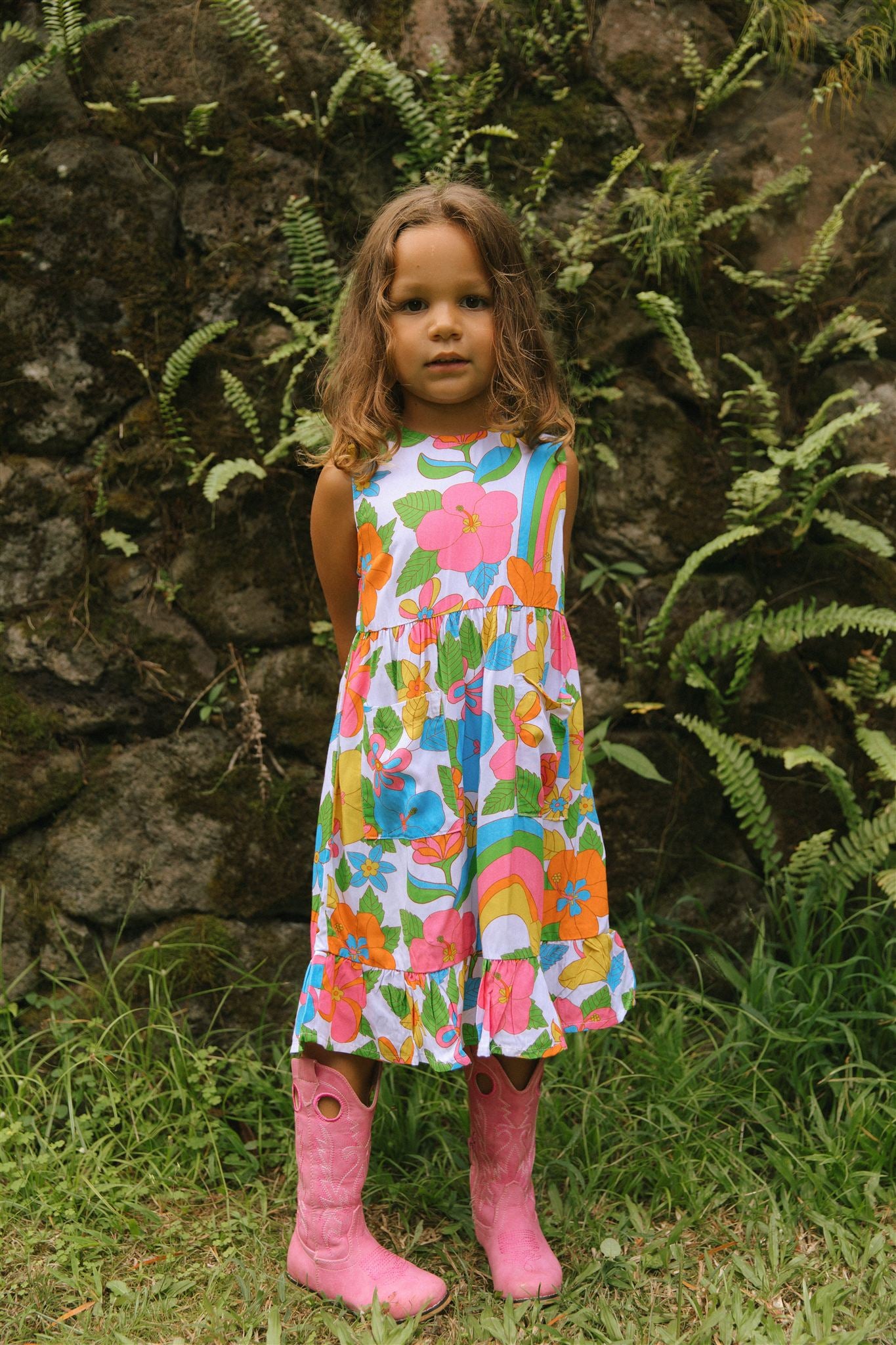 Kaliko Girlʻs Dress in Retro Rainbow Garden