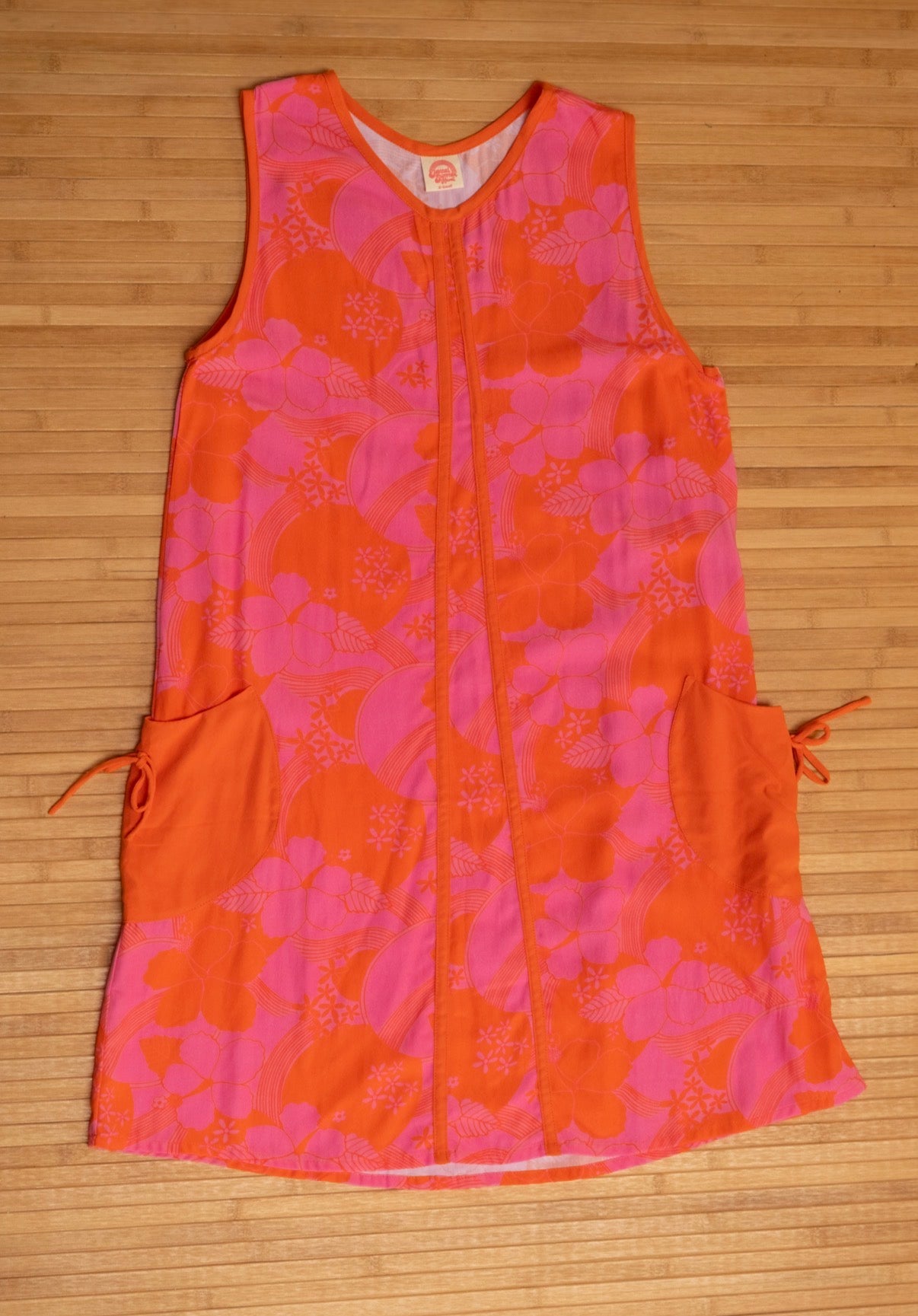 Kiyomi Dress in Mod Strawberry Guava