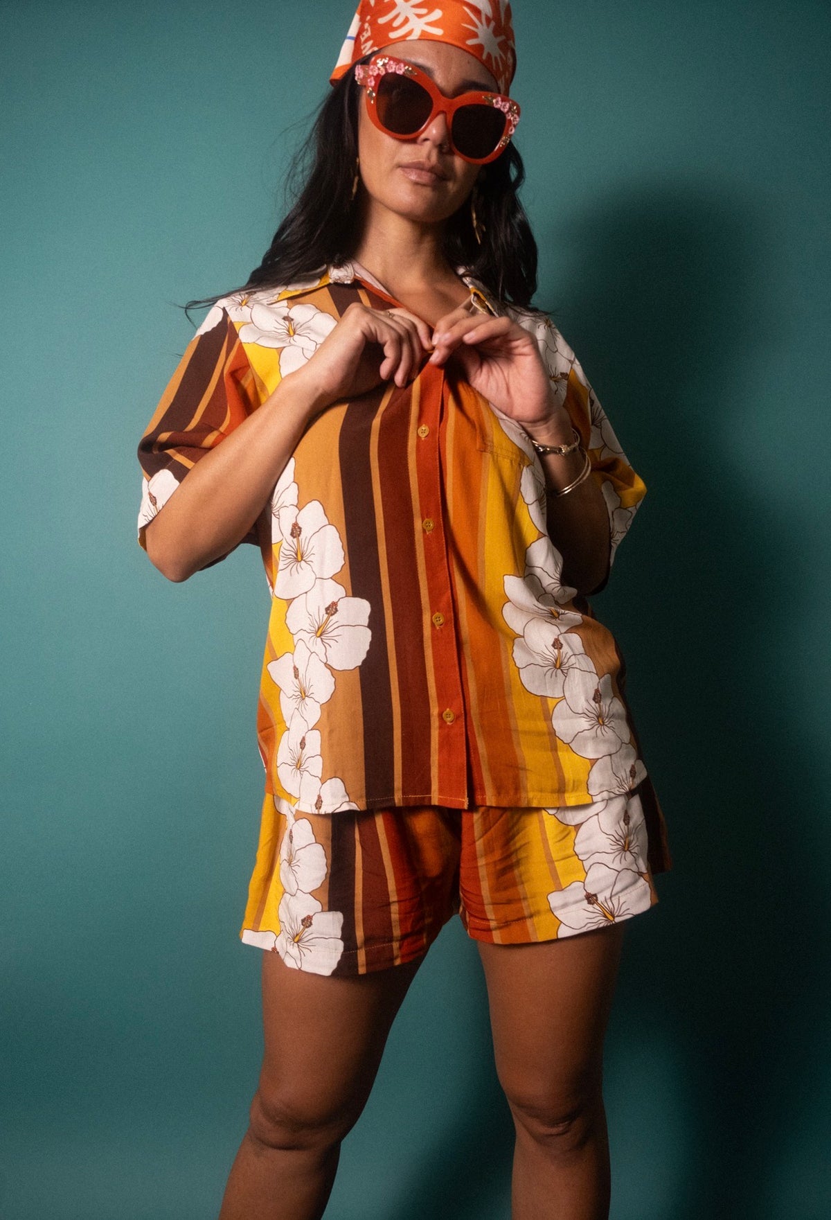Brook Top in 70's Hibiscus Stripes