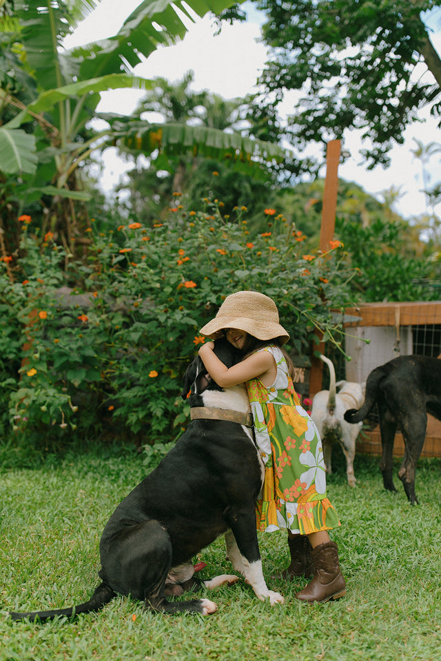 Kaliko Girlʻs Dress in Green Retro Rainbow